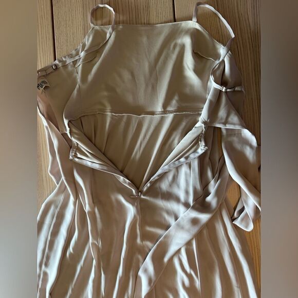 Show Me your Mumu Lauren Tie Maxi in Dove Grey Chiffon - Size Small - Picture 8 of 9